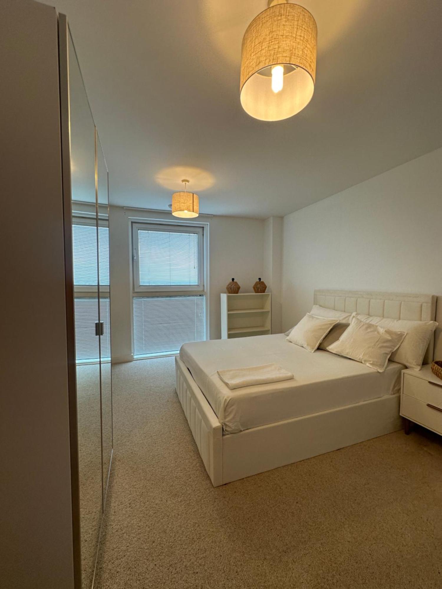 High Rise En-suite With Gym And Free Parking In Royal Docks Excel E16
