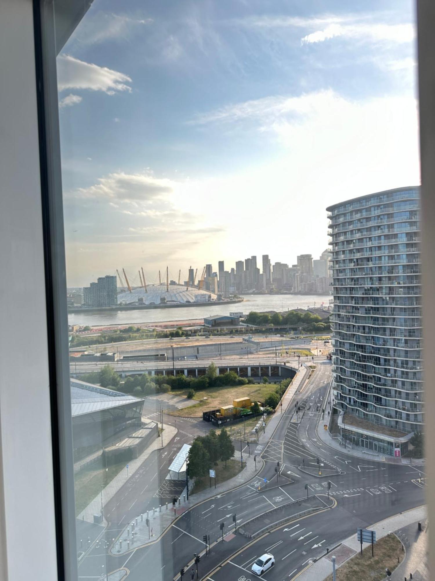 High Rise En-suite With Gym And Free Parking In Royal Docks Excel E16 Gasthof London